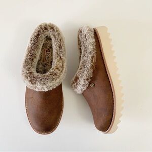 ▪️Bobs from Skechers Mountain Kiss Brown Indoor Clog ~ 7